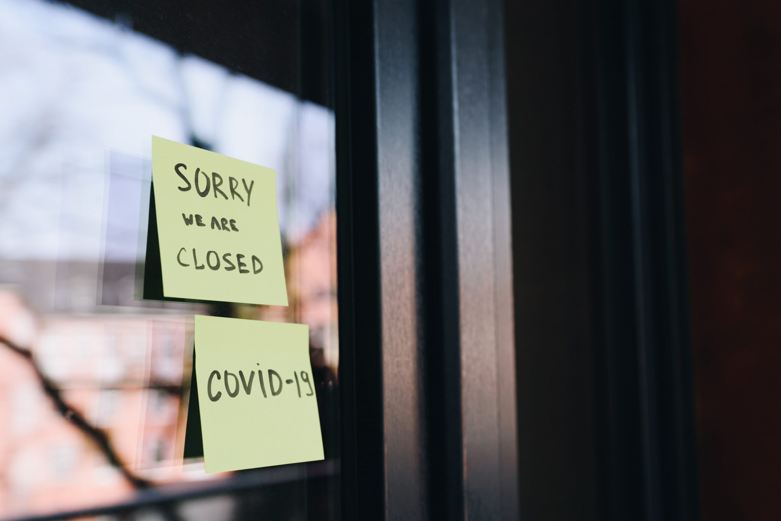 closed sign on business